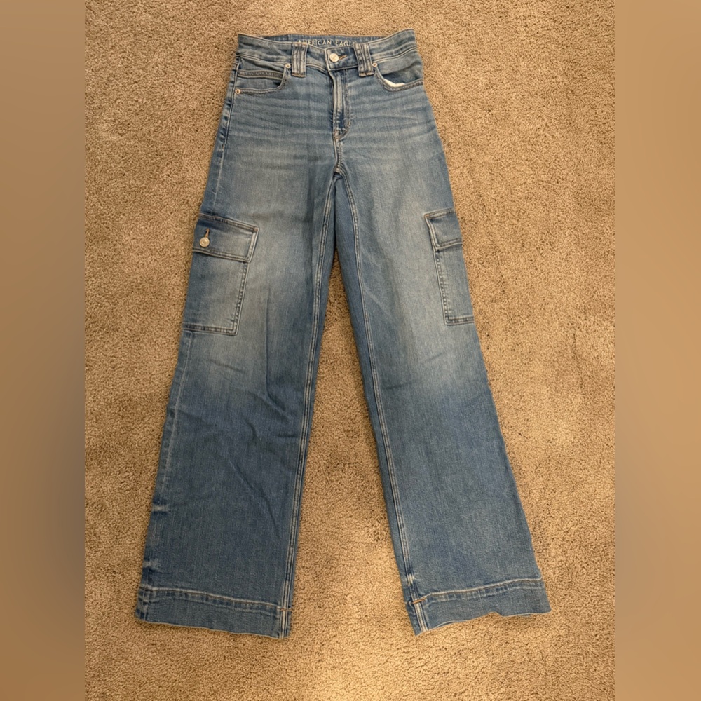 American Eagle Outfitters Relaxed Fit Light Blue Jeans